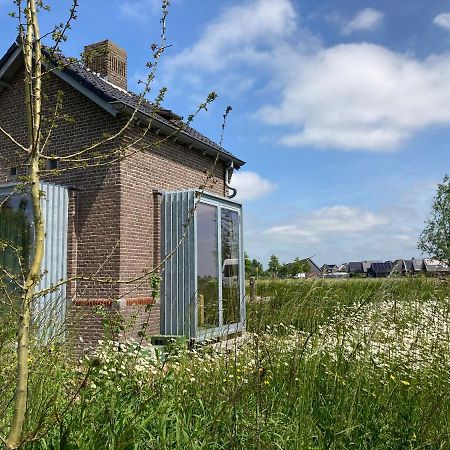 Wirdum Tiny House Van Hoogspanning Naar Ontspanning מראה חיצוני תמונה