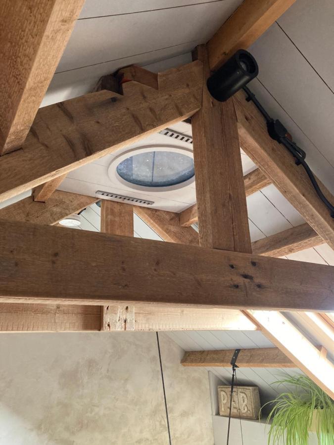 Wirdum Tiny House Van Hoogspanning Naar Ontspanning מראה חיצוני תמונה