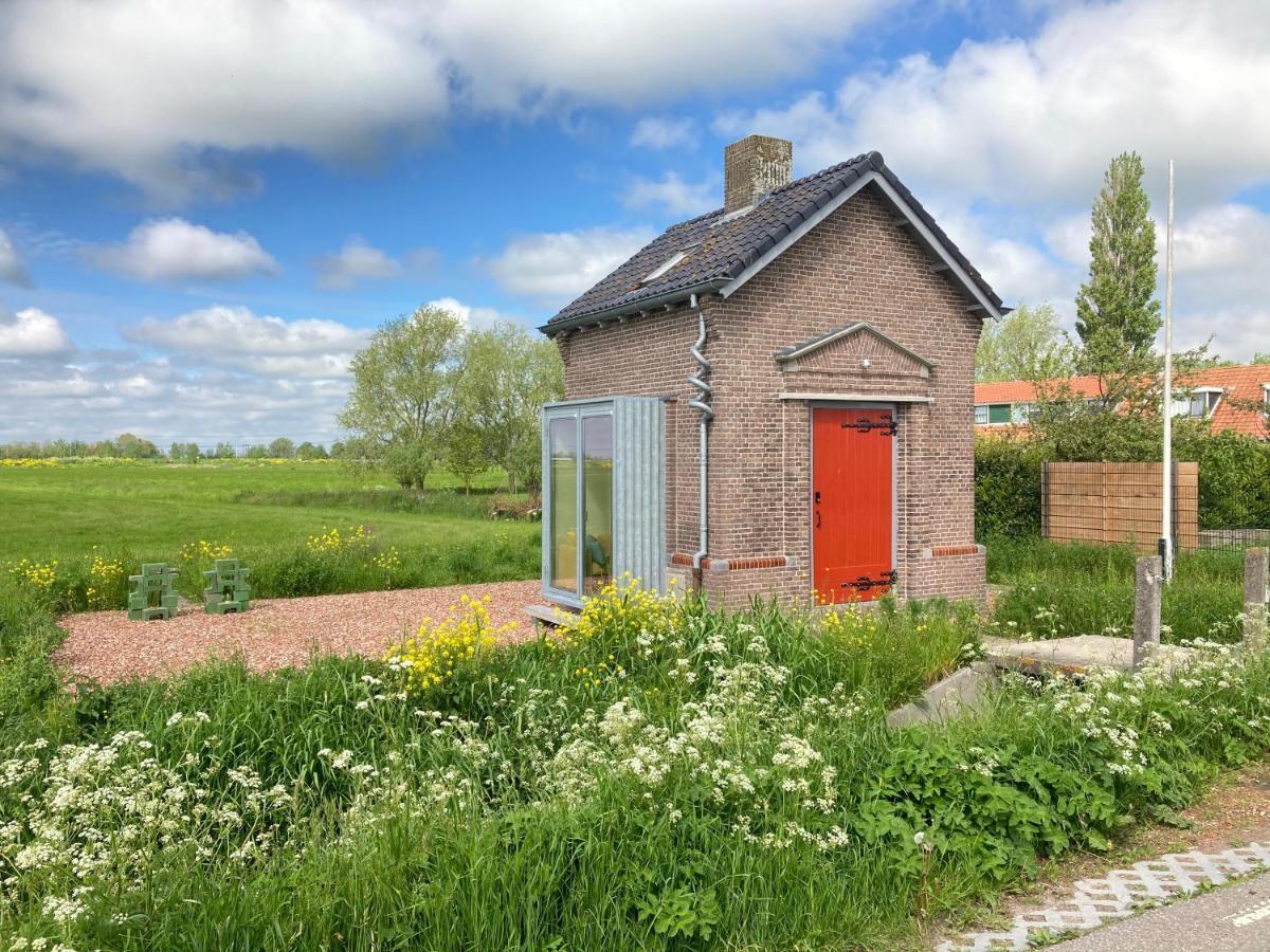 Wirdum Tiny House Van Hoogspanning Naar Ontspanning מראה חיצוני תמונה